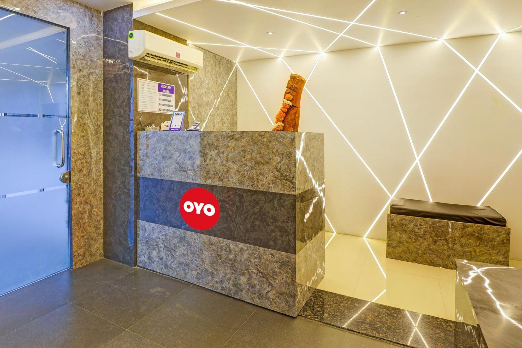 סוראט Hotel O Lotus Hotel מראה חיצוני תמונה
